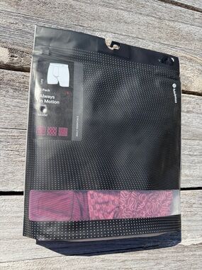 Lululemon Always In Motion 7" Long Boxer 3 Pack Size small Garnet Merlot NWT